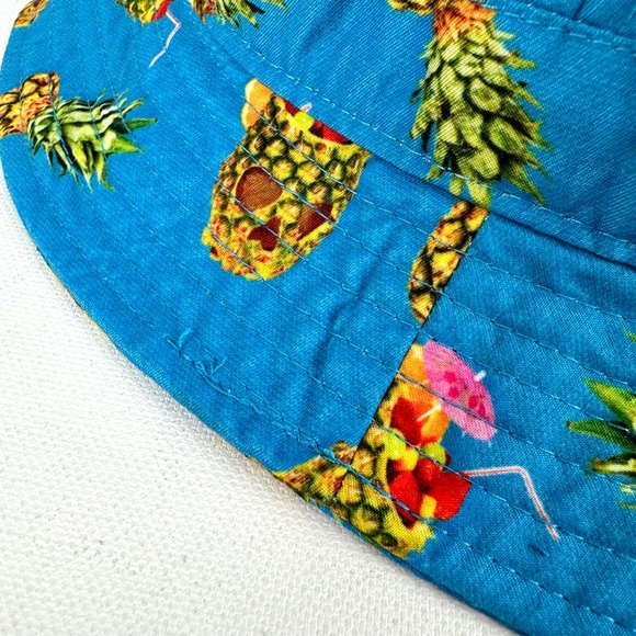 Vans Undertone 'Drained and Confused' Pineapple Skull Bucket Hat - Picture 7 of 7